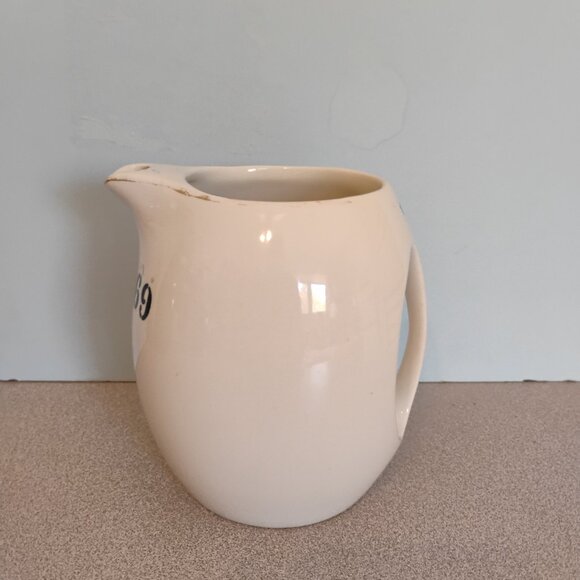 Vat 69 Scotch Small White Pitcher Modern - Picture 3 of 5